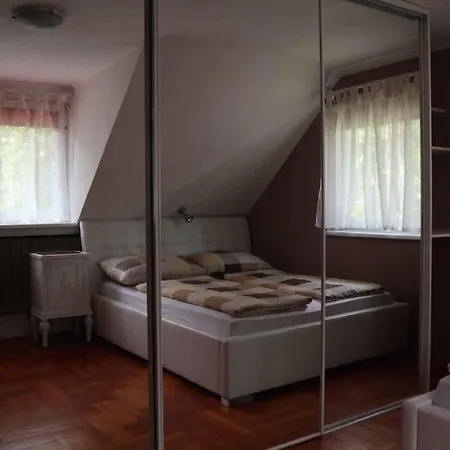 Apartment In Balaton 38094