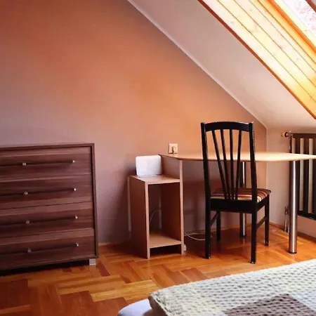 Apartment In Balaton 38094